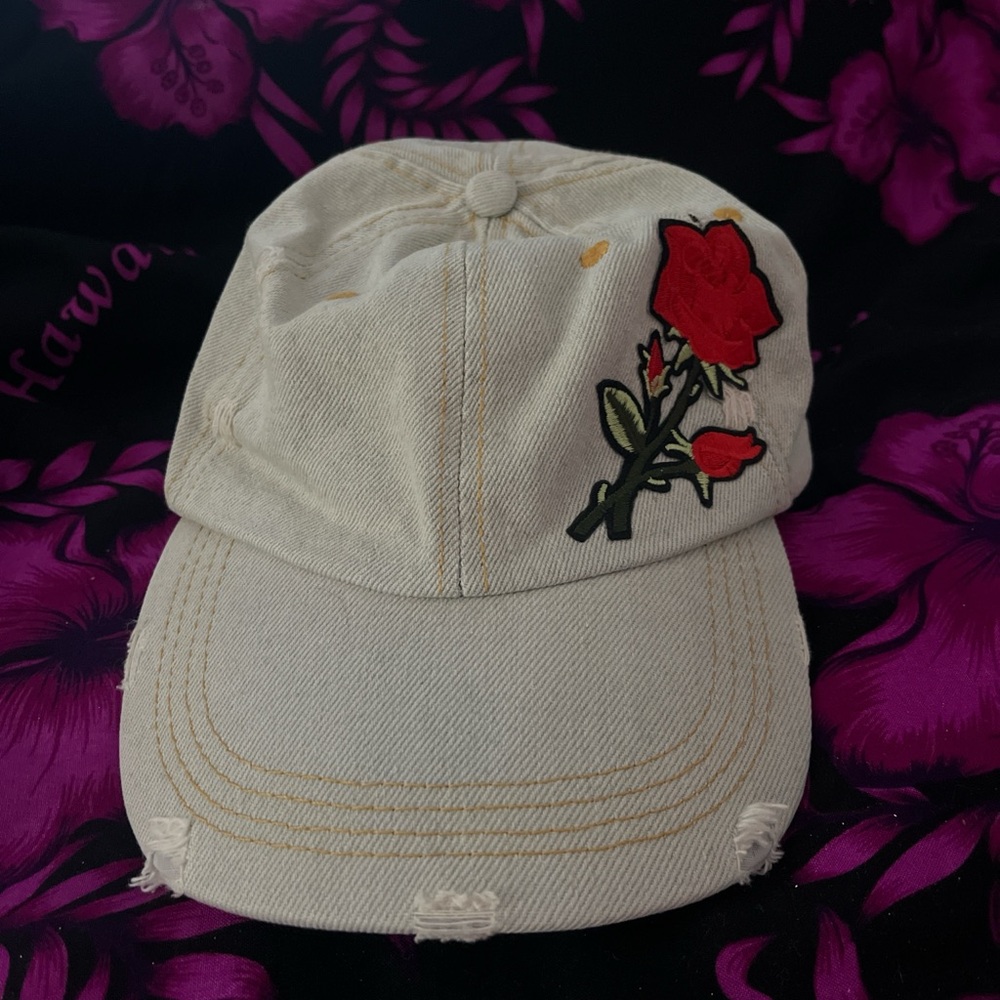 David and Young Beige Cap with Red Embroidery